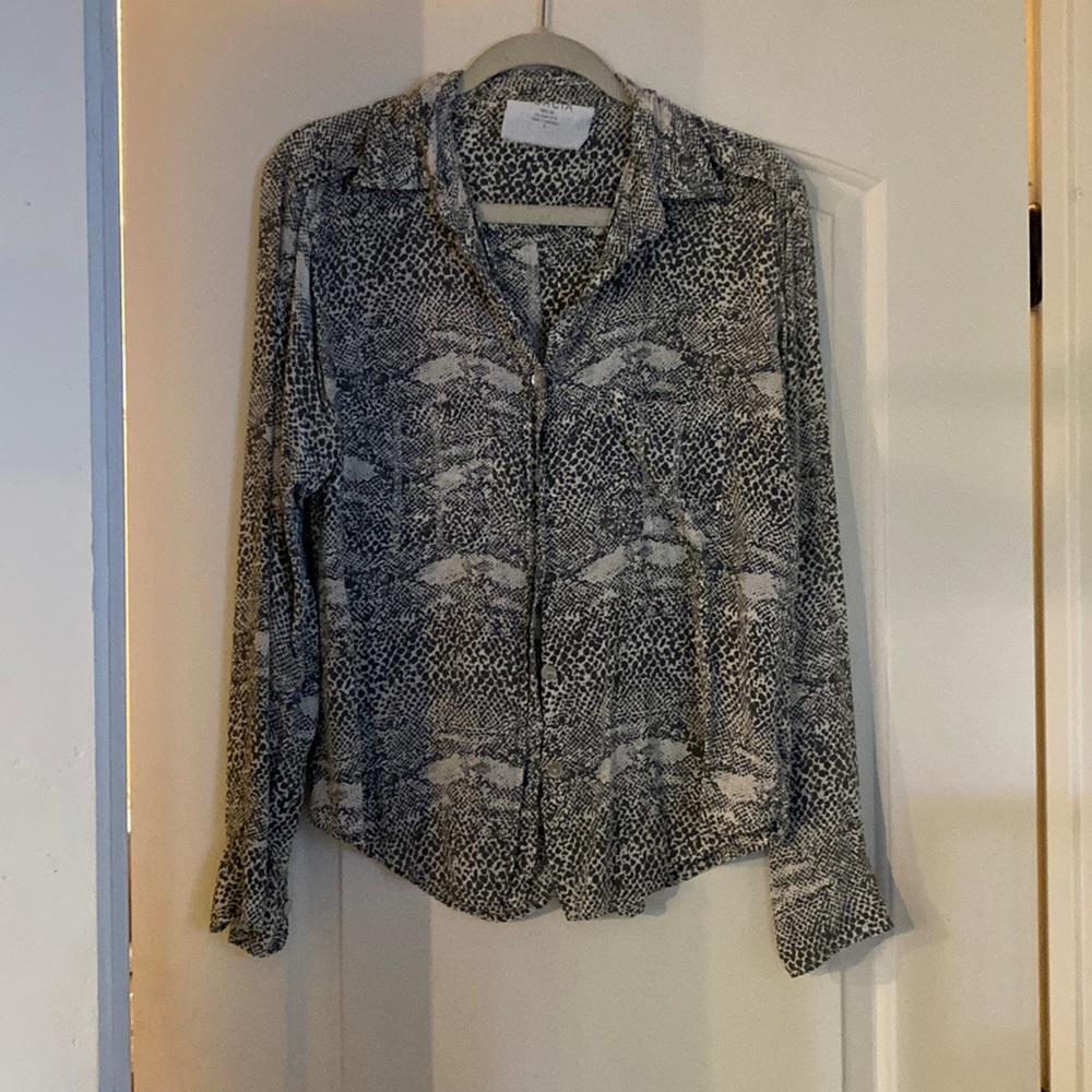 Acacia silk button down